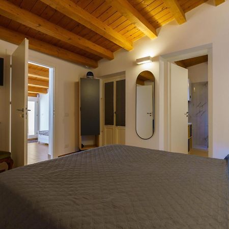 Maquedino Holiday Home & Terrace - Cozy Central Loft Παλέρμο Εξωτερικό φωτογραφία