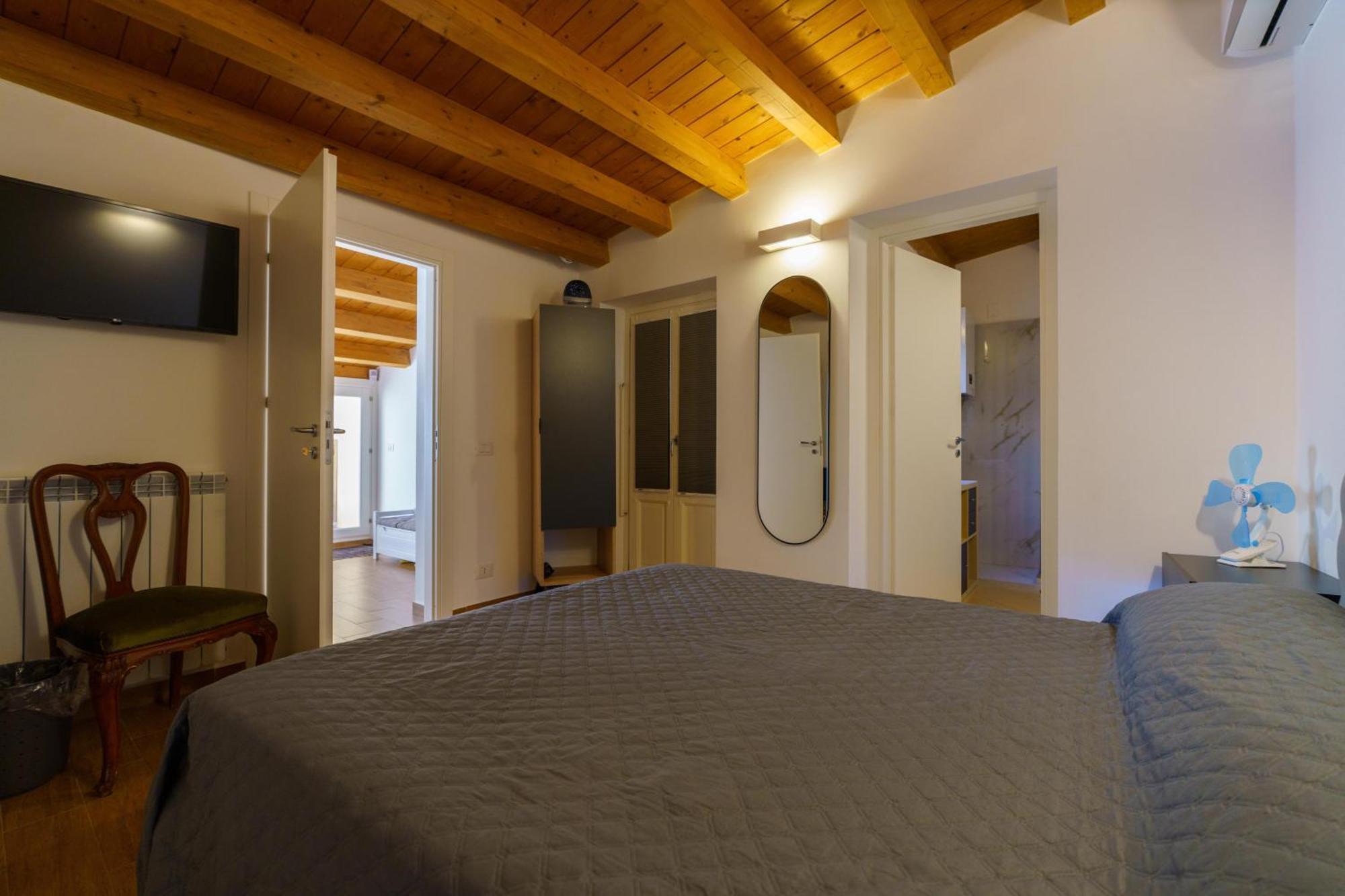 Maquedino Holiday Home & Terrace - Cozy Central Loft Παλέρμο Εξωτερικό φωτογραφία